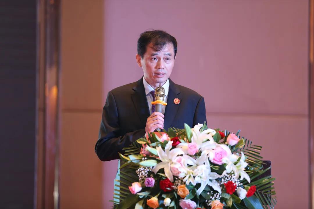 热烈祝贺远光瑞康董事长董林艺先生当选为武汉九江商会第一届会长！