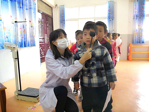 丹江口市为6万余名中小学生和在读幼儿免费体检 守护健康