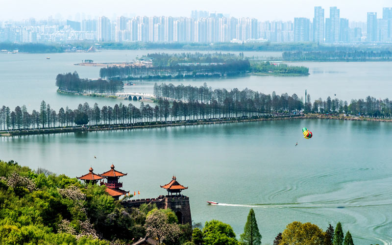 湖北武汉生态文明建设：建“美丽河湖”绘“诗画江城”