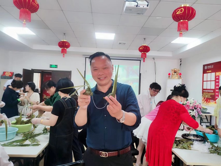 粽情相连，喜迎端午——富德生命人寿荆州中支举办VIP客户手工包粽子活动