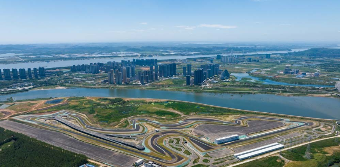 湖北武汉智能网联汽车测试场竣工 预计今年年内投运