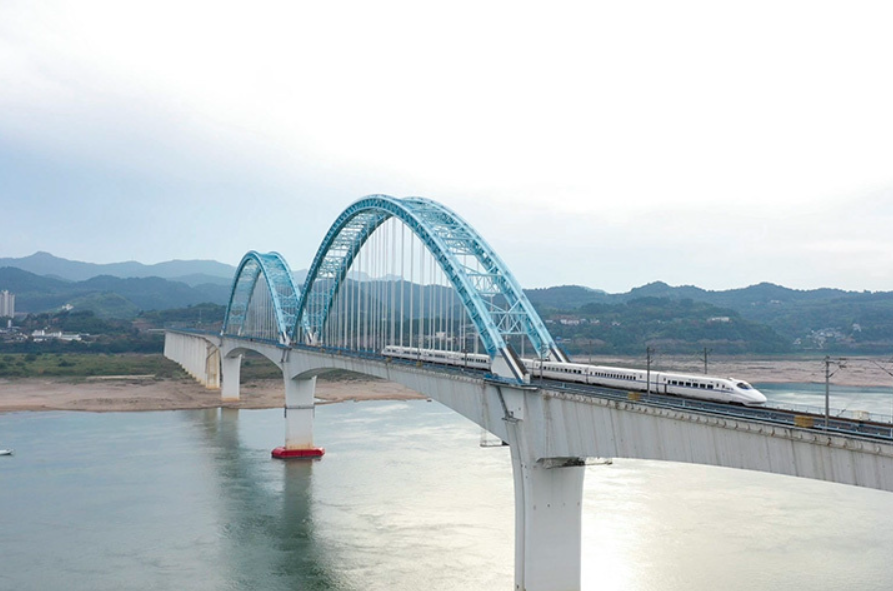 国庆黄金周武汉铁路将启用242趟周末线、高峰线列车