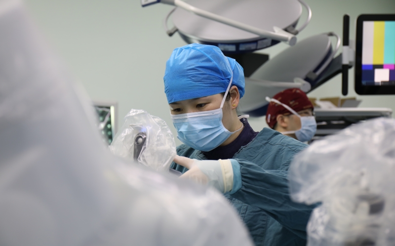 精准超微创里程碑 武汉市第一医院完成100台机器人手术