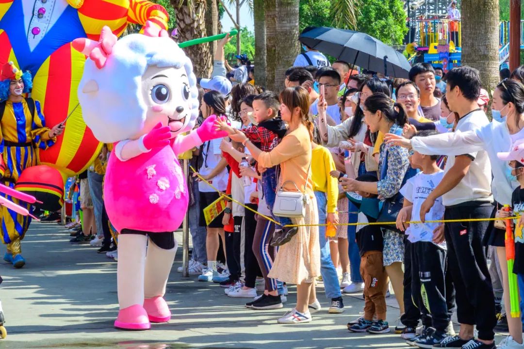 武汉欢乐谷超级戏剧儿童节520开幕